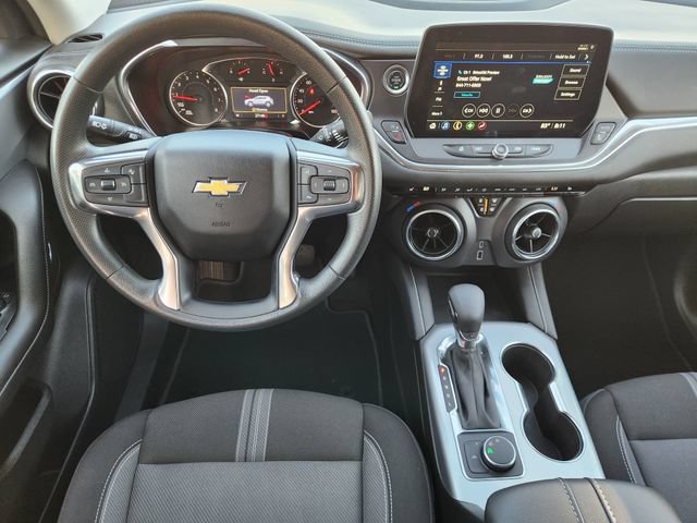 Used 2025 Chevrolet Blazer LT FWD image 27