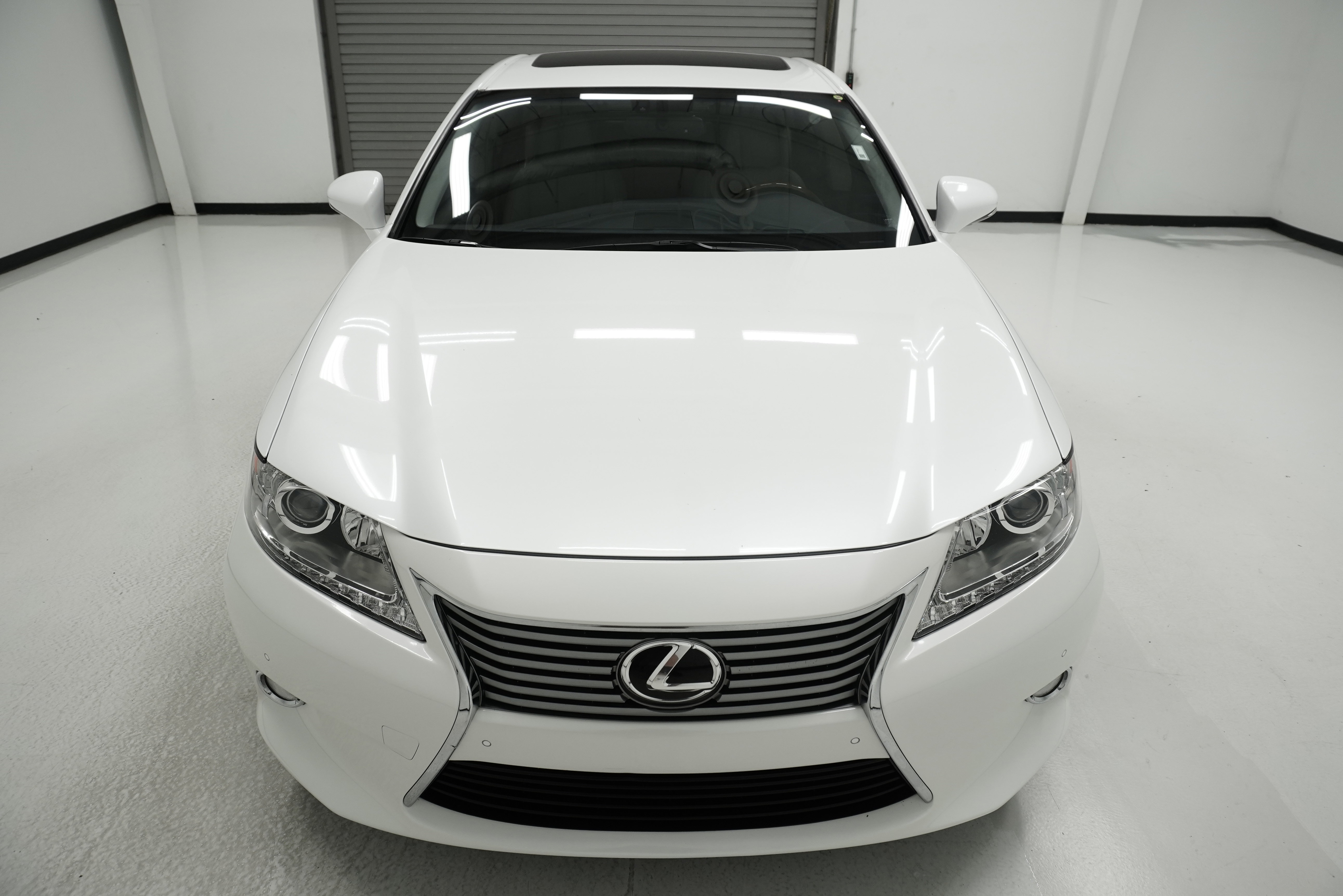 Used 2013 Lexus ES 350 w/ Luxury Pkg FWD image 2