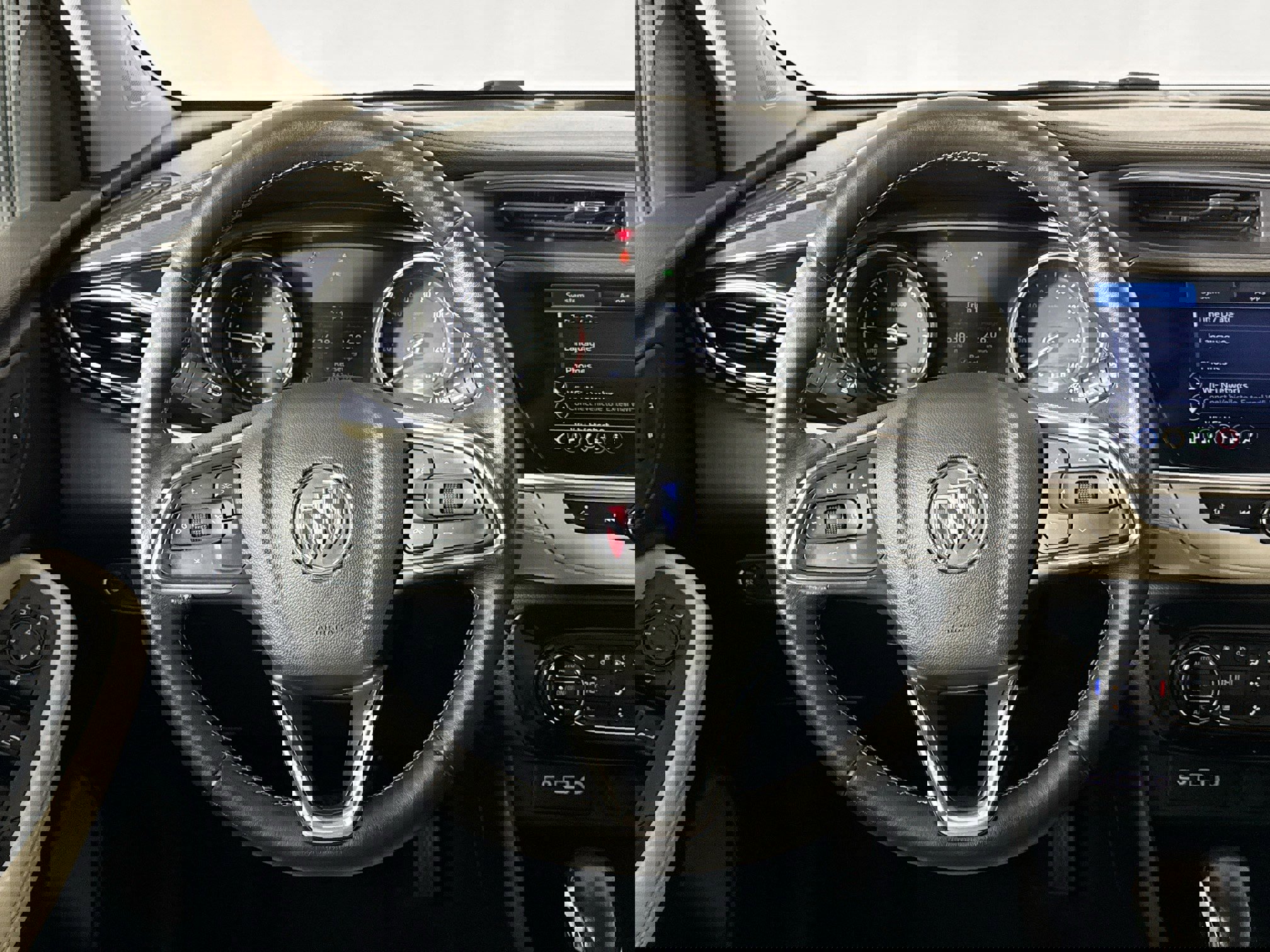 Used 2021 Buick Encore GX Select image 22