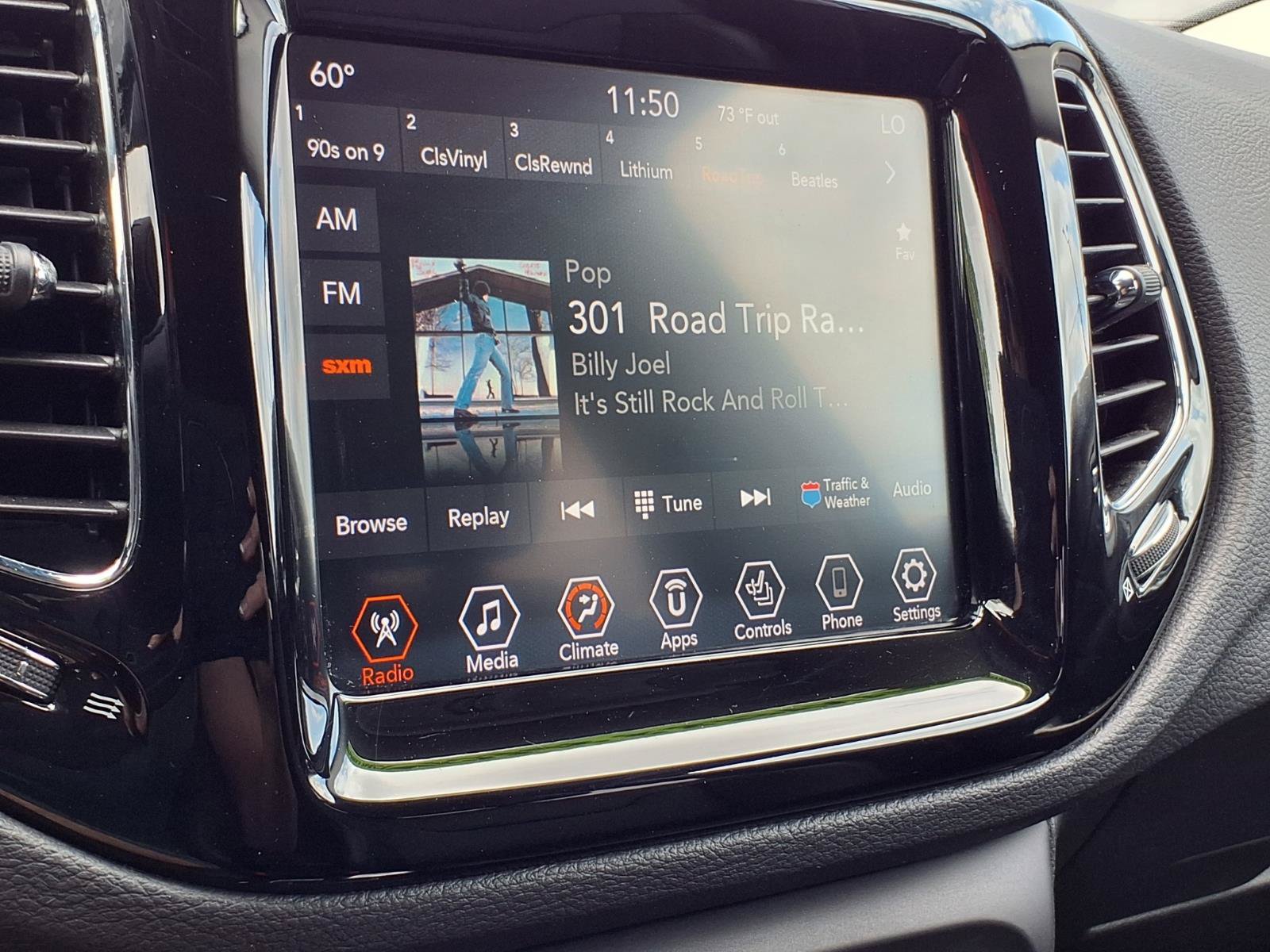Used 2019 Jeep Compass Limited AWD/4WD image 11