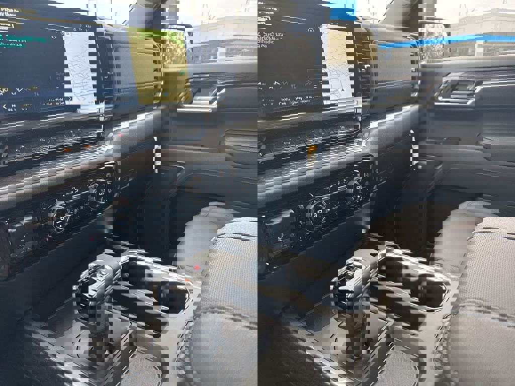 New 2025 Chevrolet Silverado 1500 LT image 6