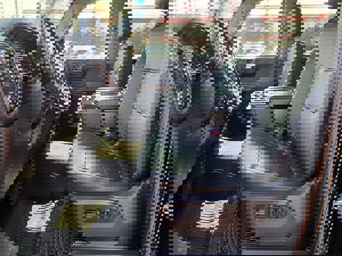 Used 2021 GMC Sierra 1500 SLT image 23