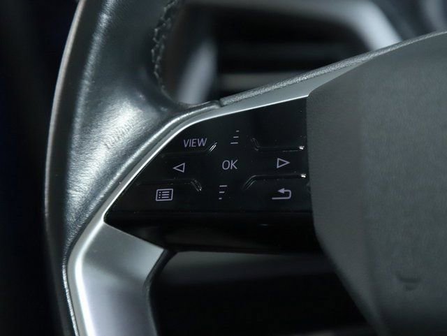 Used 2024 Audi Q4 e-tron Premium w/ Convenience Package image 22