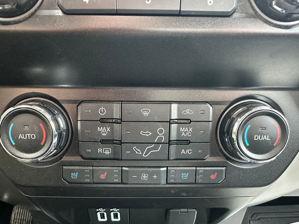 Used 2019 Ford F450 Lariat w/ Lariat Ultimate Package AWD/4WD image 6