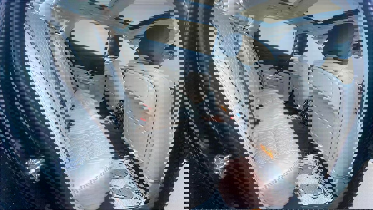 Used 2019 Jaguar XJ L Portfolio image 14