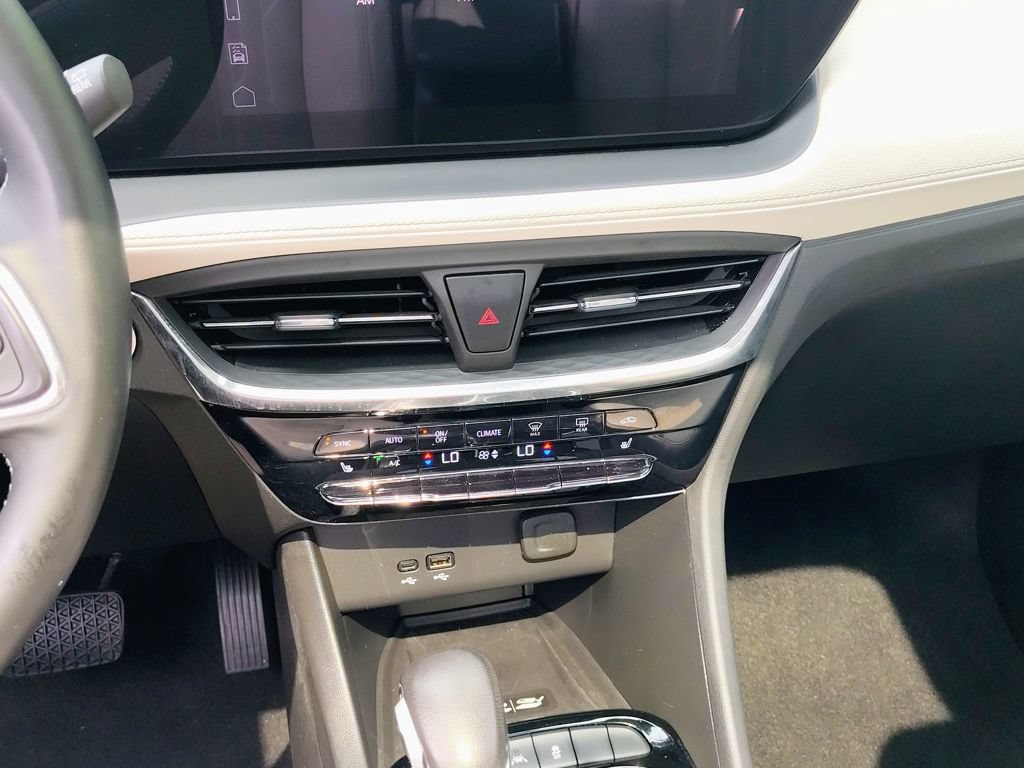 Used 2024 Buick Encore GX Avenir w/ Avenir Technology Package AWD/4WD image 45