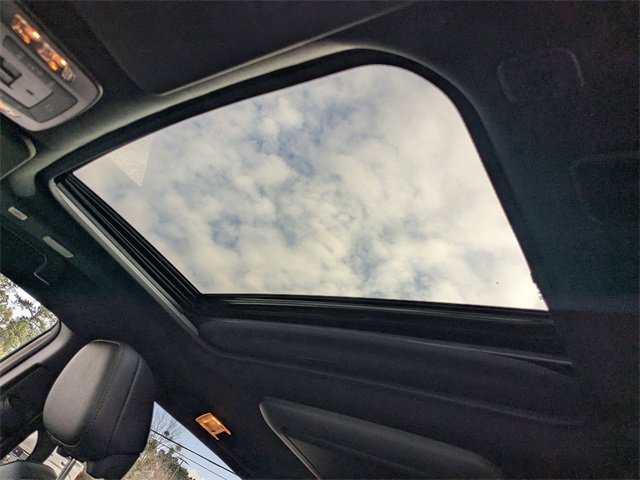 Used 2025 Toyota Sienna Platinum image 22