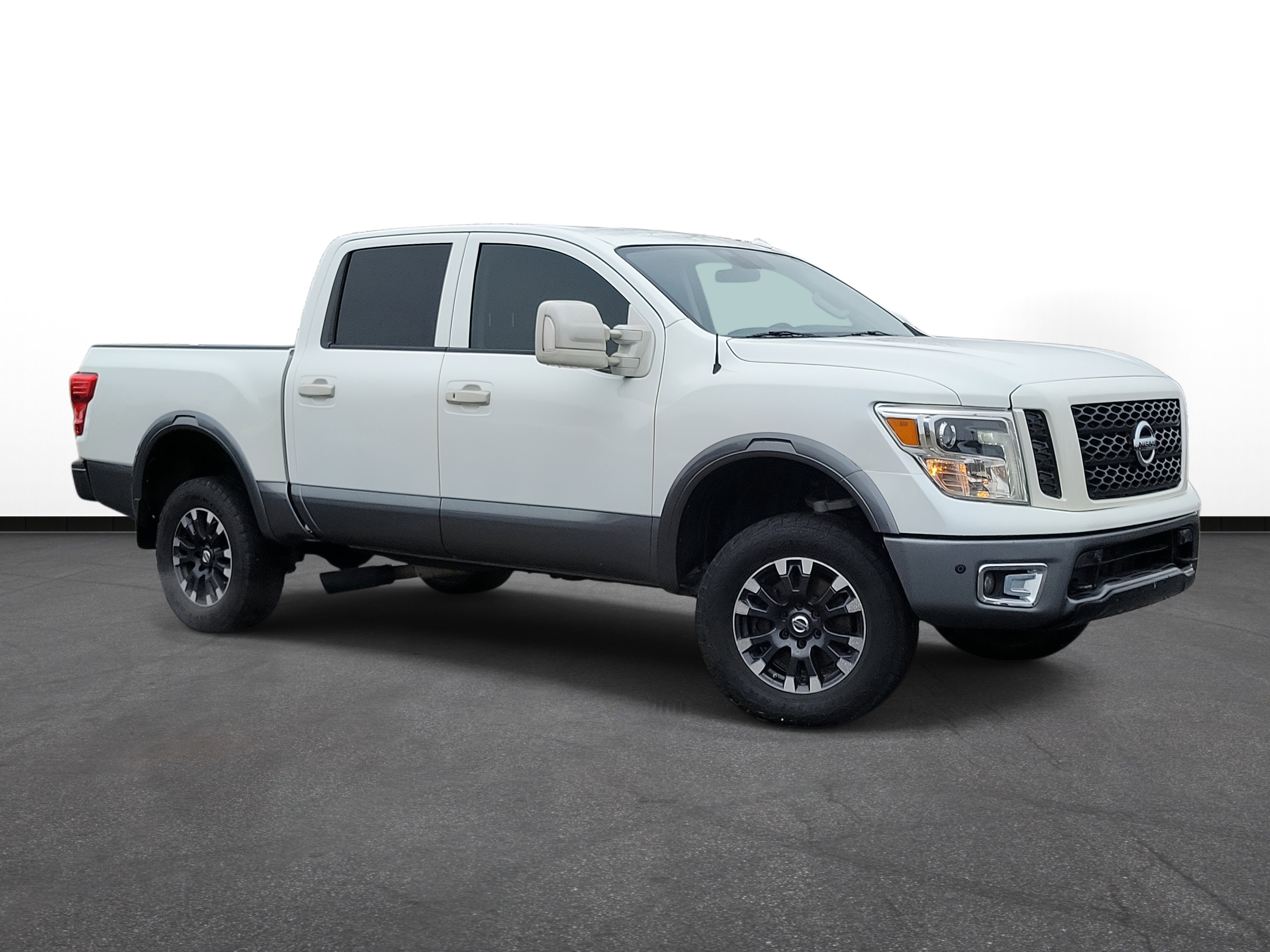 Used 2018 Nissan Titan PRO-4X w/ Pro-4x Utility Package AWD/4WD image 1