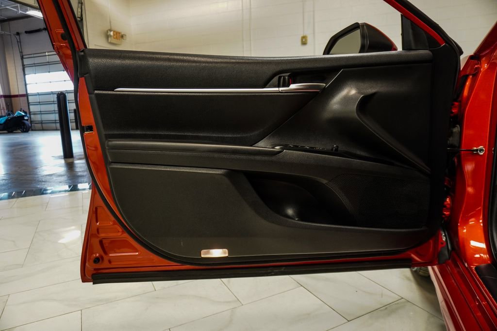 Used 2019 Toyota Camry SE image 20