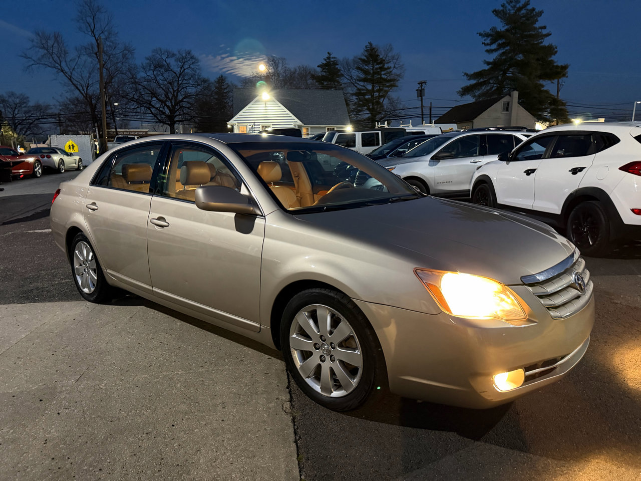 Used 2007 Toyota Avalon XLS image 3