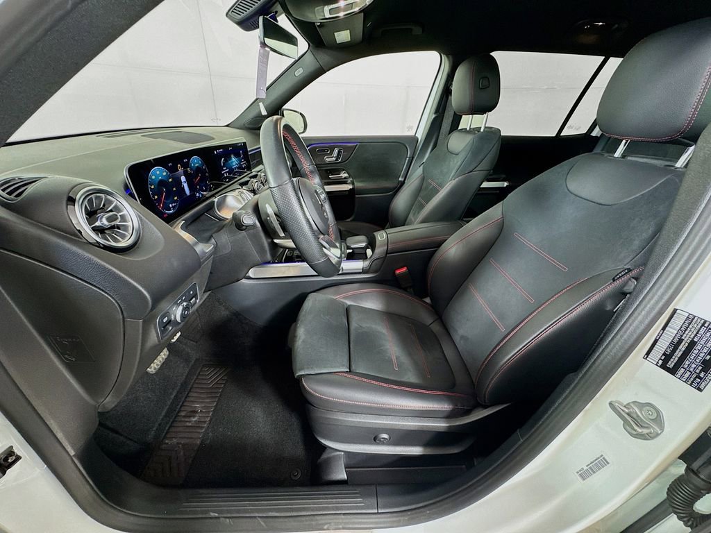 Used 2021 Mercedes-Benz GLB 250 image 23