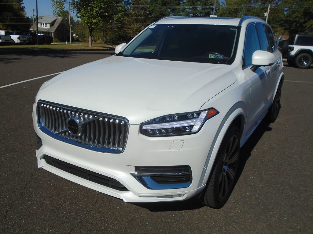 Used 2022 Volvo XC90 T6 Inscription w/ Advanced Package image 4