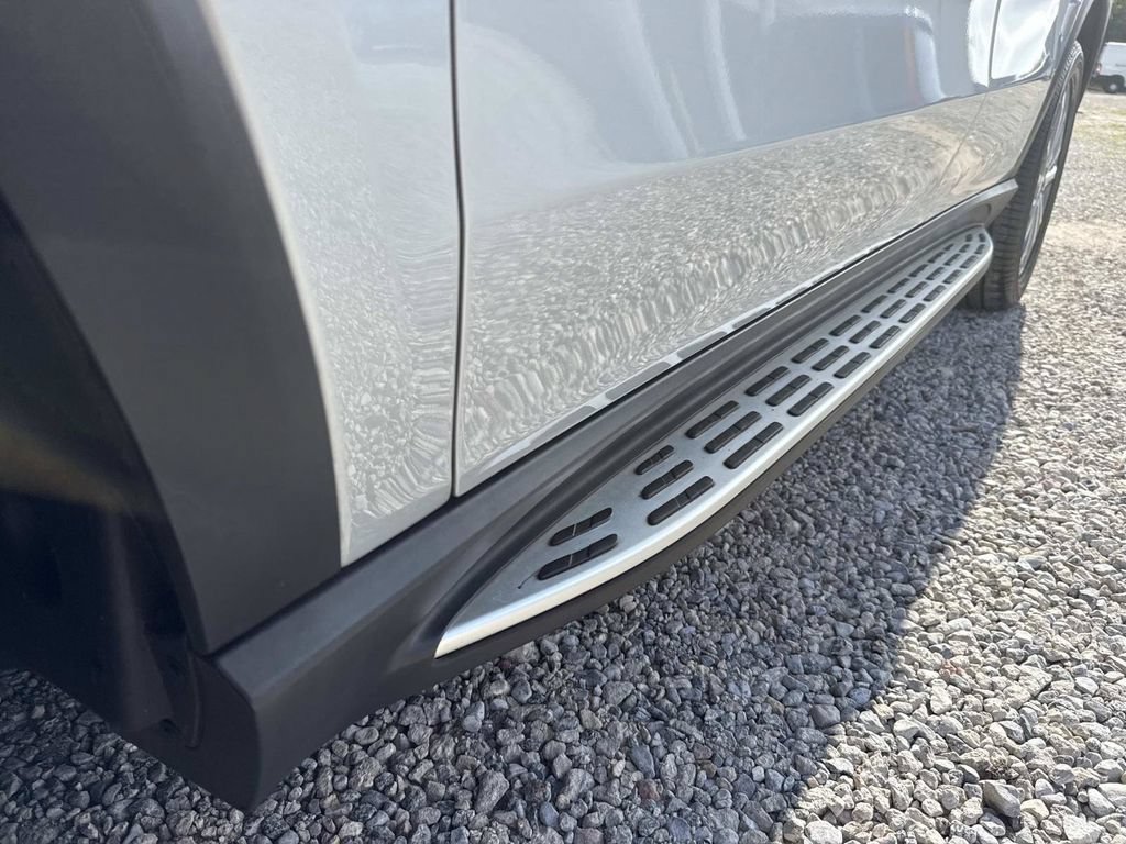 Used 2022 Mercedes-Benz GLE 350 4MATIC image 11