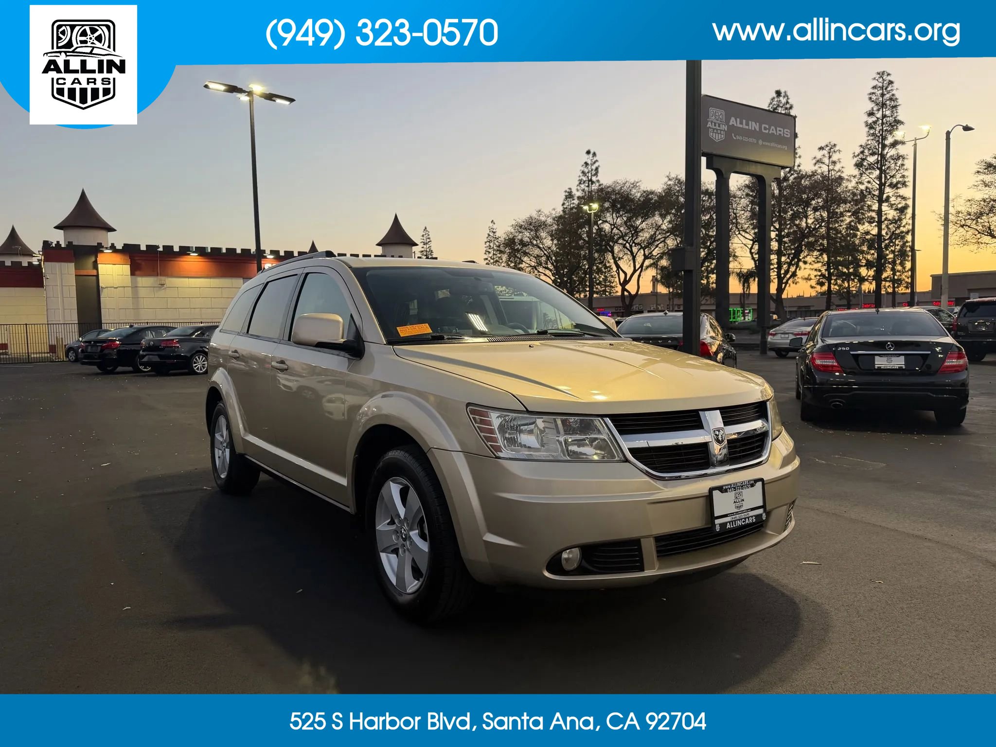 Used 2010 Dodge Journey SXT w/ Navigation & Sound Group I