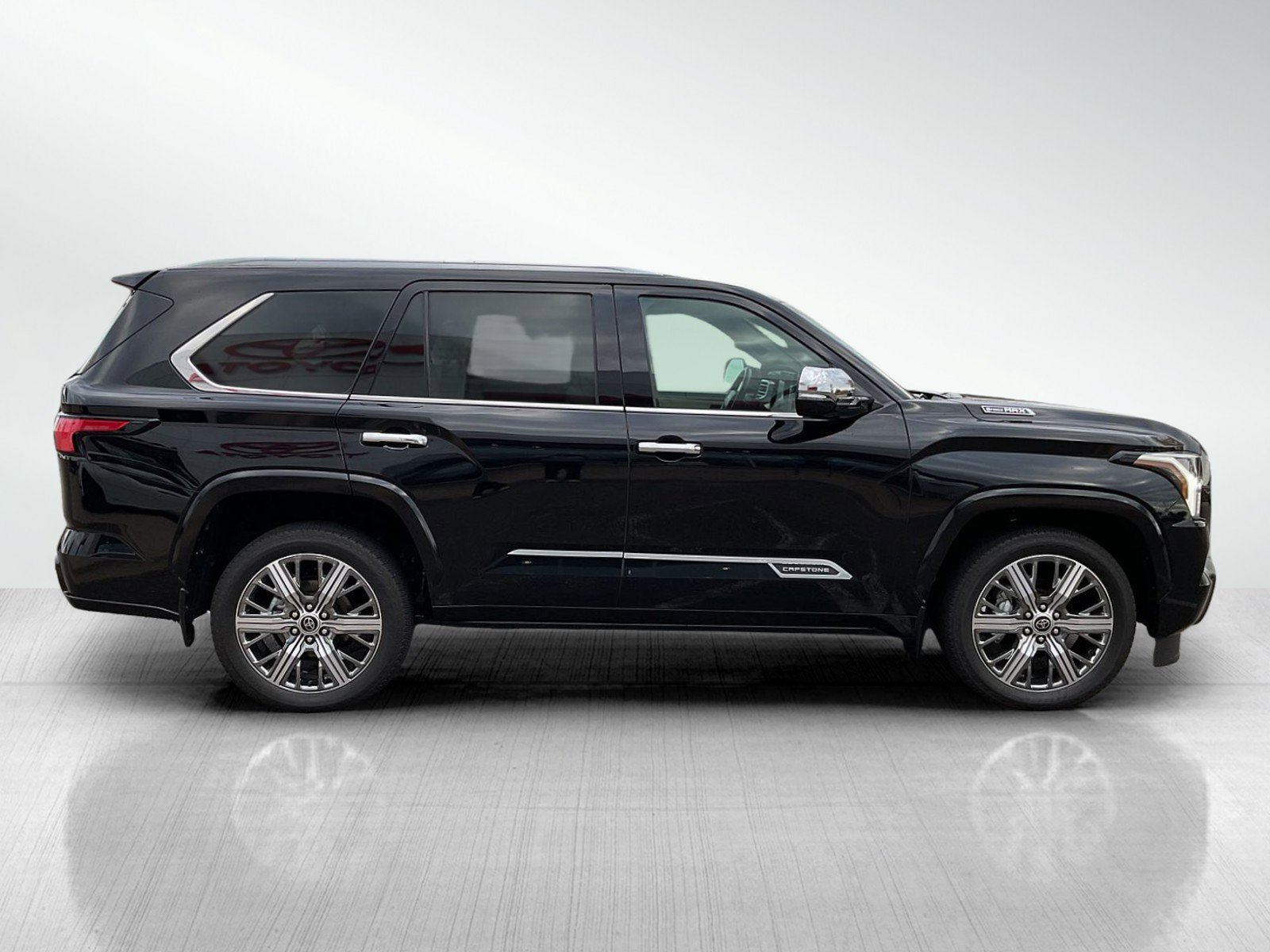 Used 2024 Toyota Sequoia Capstone image 8