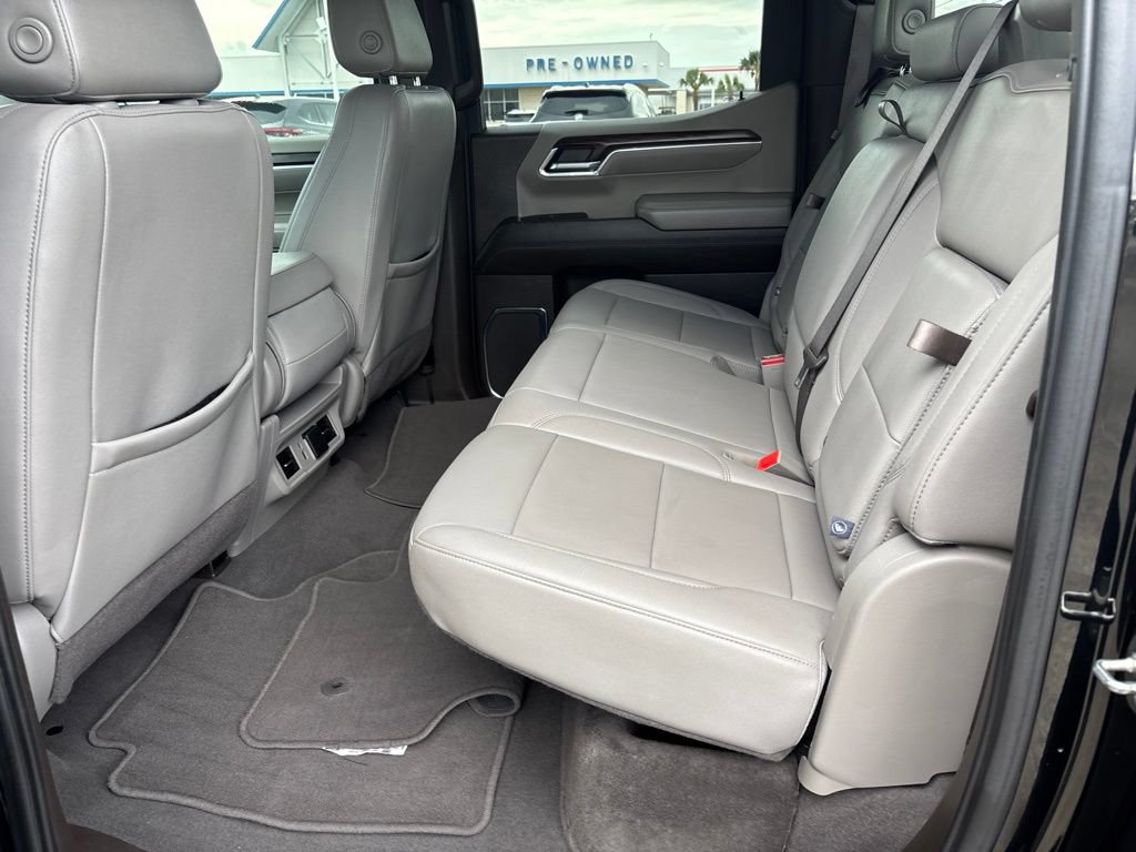 Used 2024 GMC Sierra 1500 SLT RWD image 28