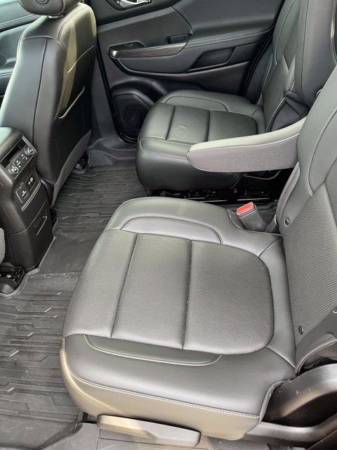 Certified 2023 GMC Acadia SLT w/ Elevation Edition AWD/4WD image 12