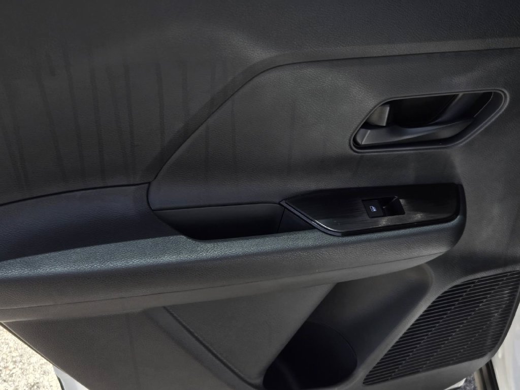 New 2027 Nissan Kicks S FWD image 10