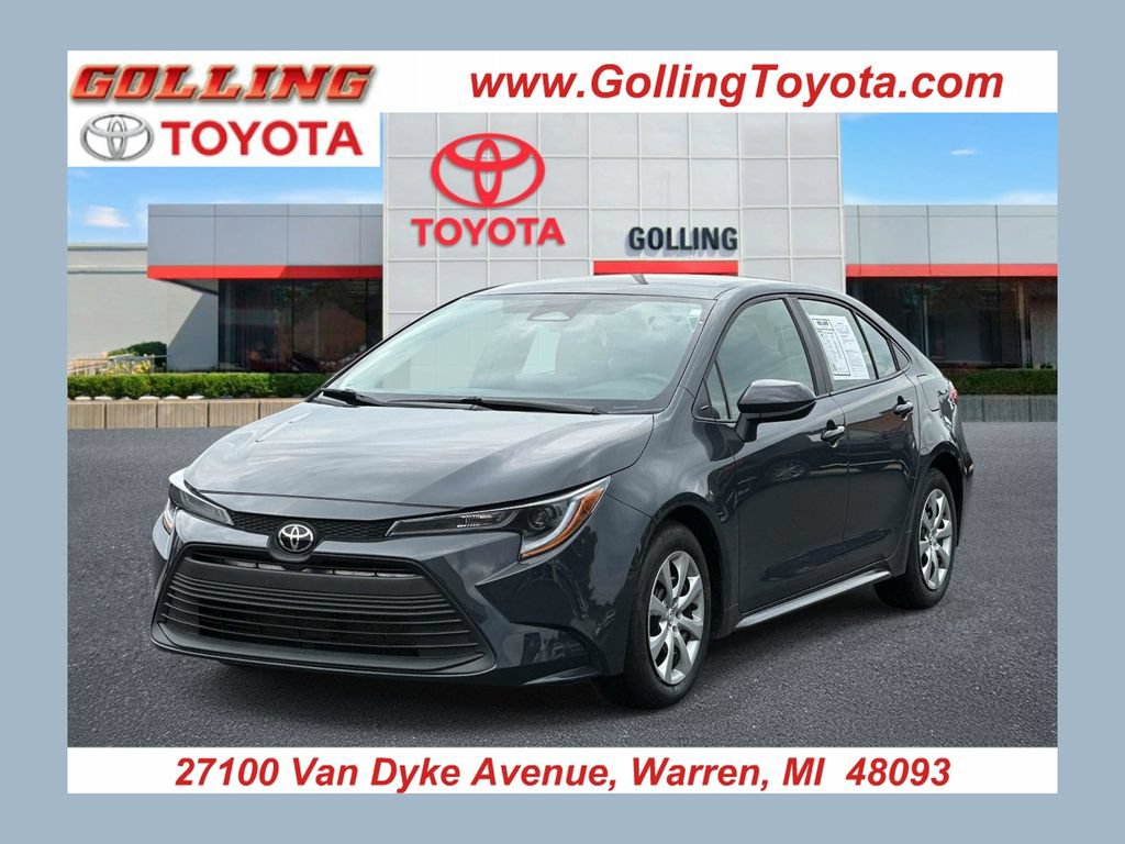 Used 2025 Toyota Corolla LE FWD image 1