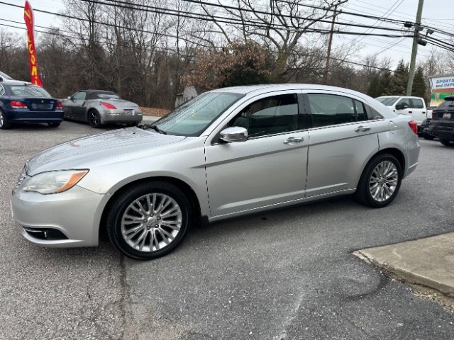 Used 2012 Chrysler 200 Limited image 2