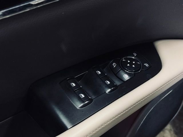 Used 2022 Lincoln Nautilus Reserve w/ Equipment Group 201A image 17