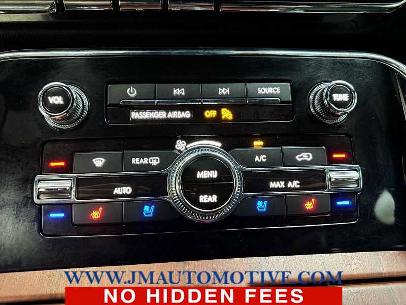 Used 2021 Lincoln Navigator Reserve AWD/4WD image 27