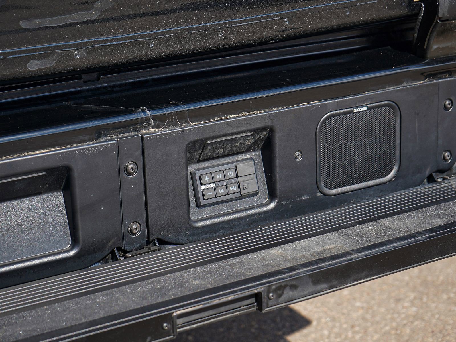 Used 2025 GMC Sierra 3500 Denali Ultimate image 13