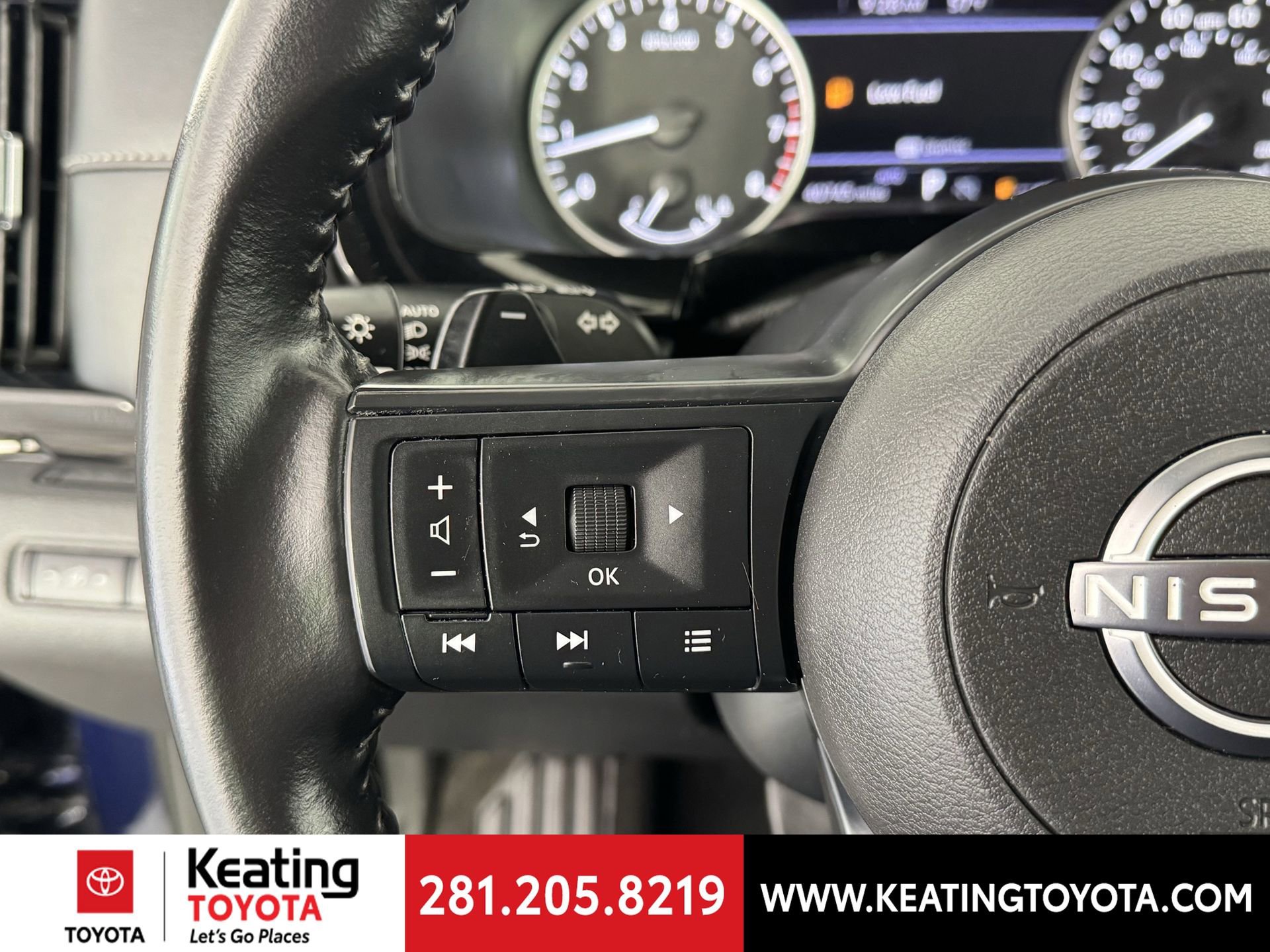 Used 2024 Nissan Pathfinder SV image 22