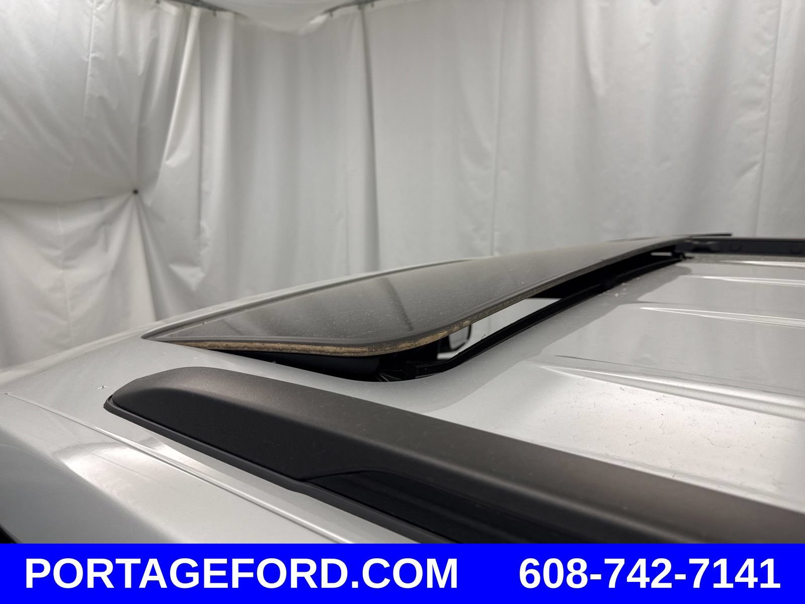 Used 2022 Jeep Grand Cherokee L Laredo AWD/4WD image 27