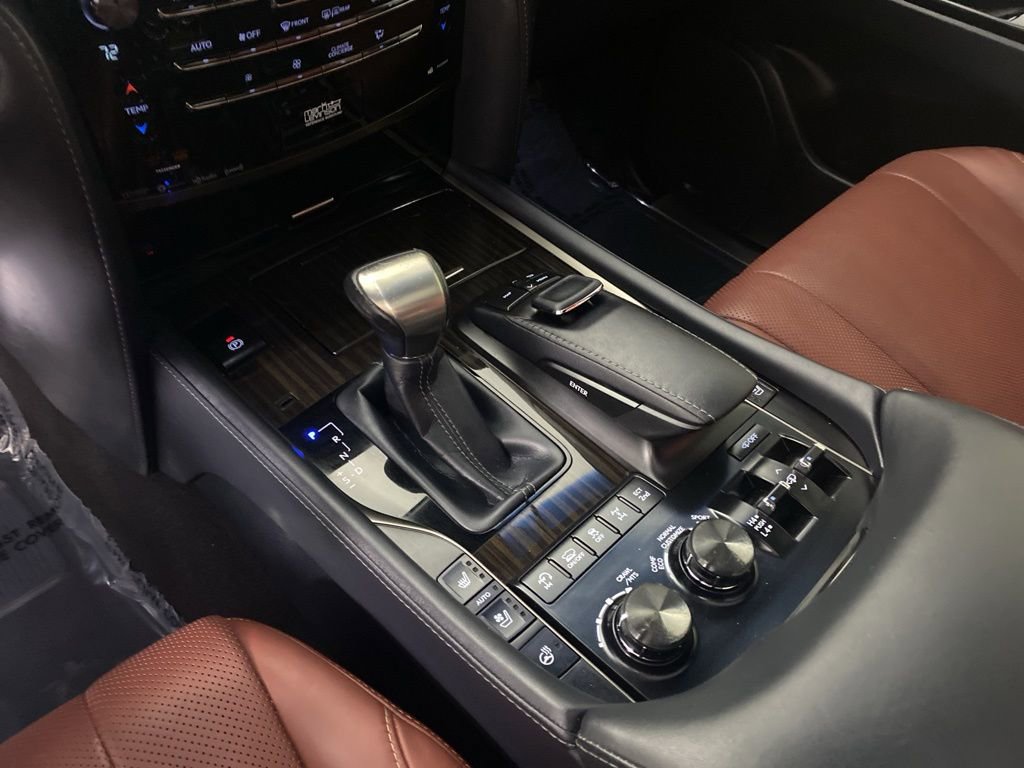 Used 2020 Lexus LX 570 4WD w/ Sport Package image 23
