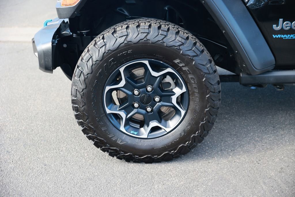 Used 2022 Jeep Wrangler Unlimited Rubicon 4xe w/ Cold Weather Group AWD/4WD image 12