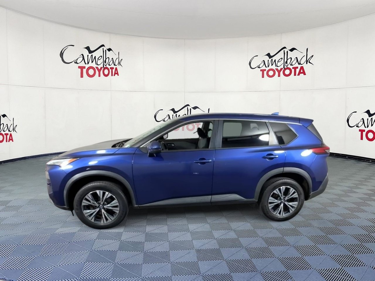 Used 2022 Nissan Rogue SV AWD/4WD image 8