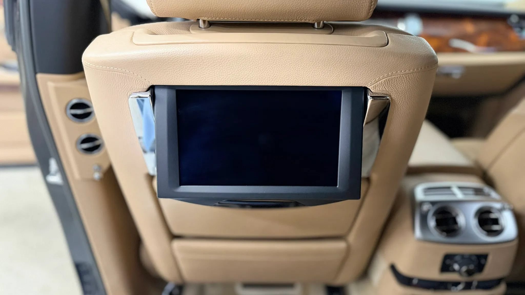 Used 2011 Rolls-Royce Ghost RWD image 34