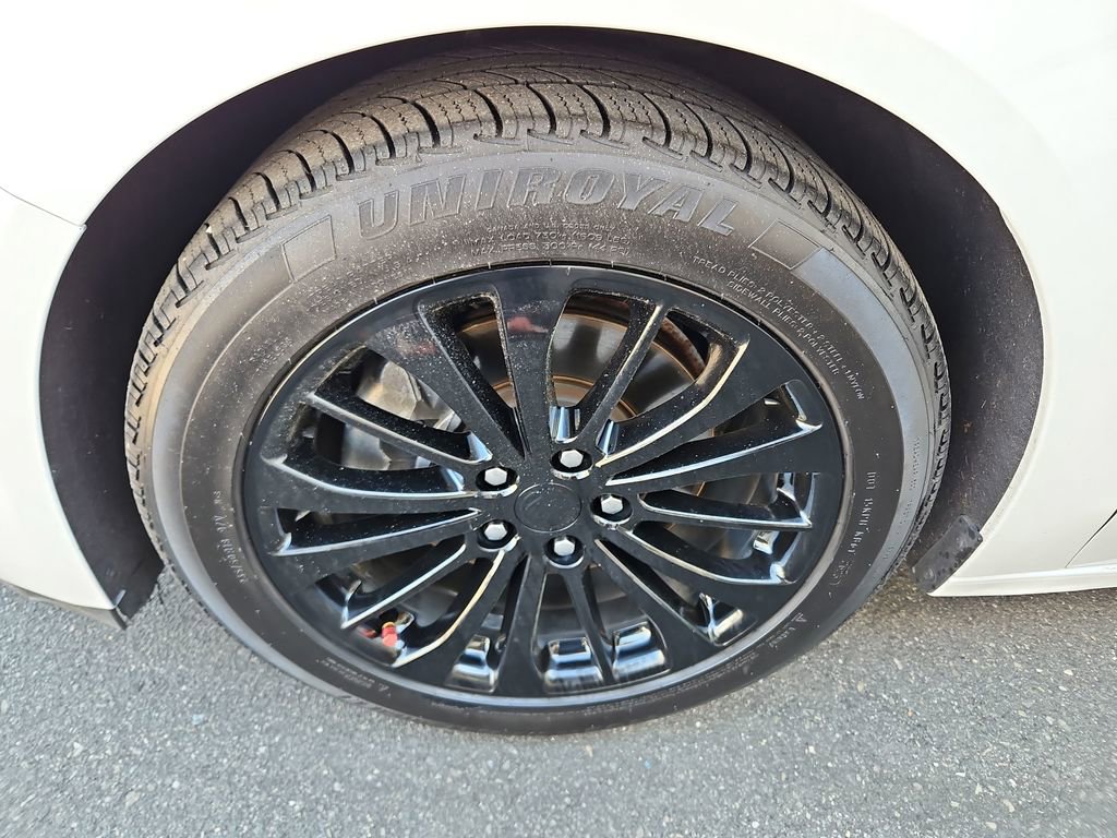 Used 2017 Buick LaCrosse Essence w/ Sights and Sounds Package image 32