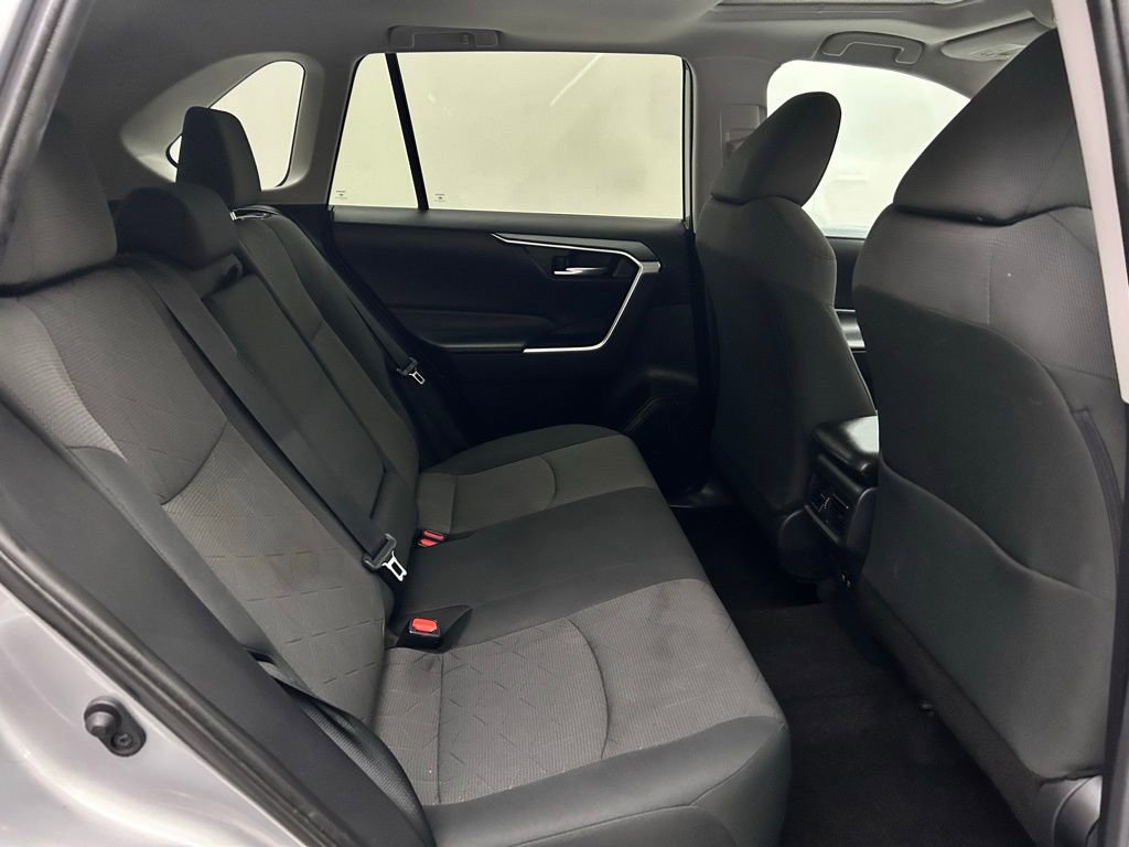 Used 2019 Toyota RAV4 XLE image 15