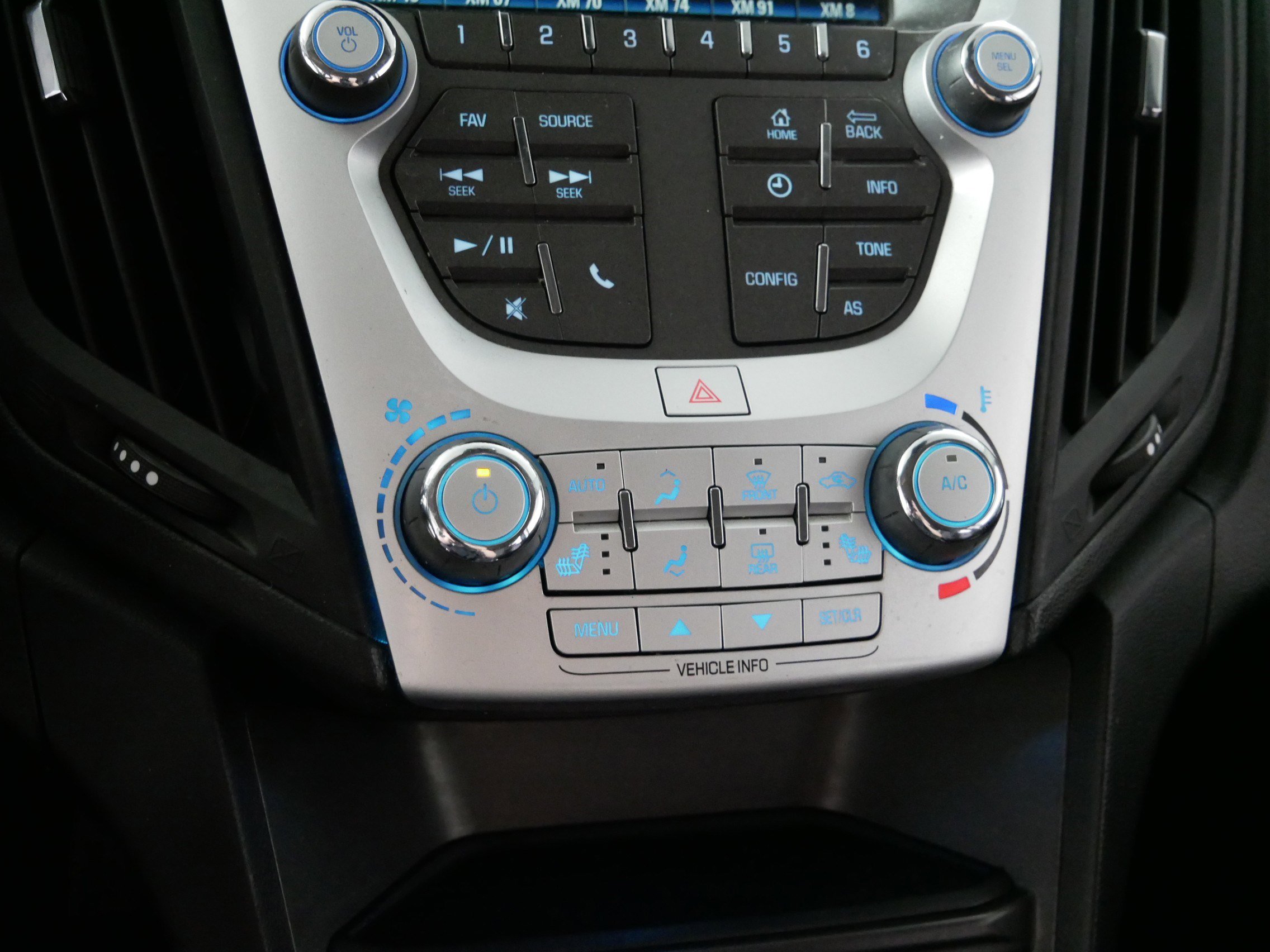 Used 2017 Chevrolet Equinox LT w/ Convenience Package AWD/4WD image 23