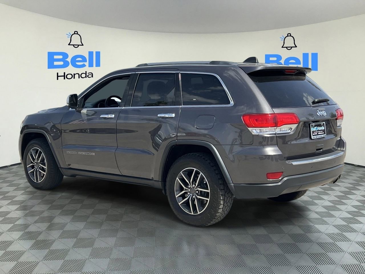 Used 2019 Jeep Grand Cherokee Limited RWD video 3