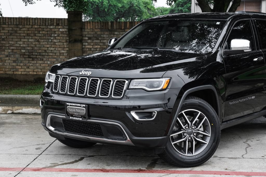 Used 2022 Jeep Grand Cherokee Limited w/ Tech Group RWD image 13