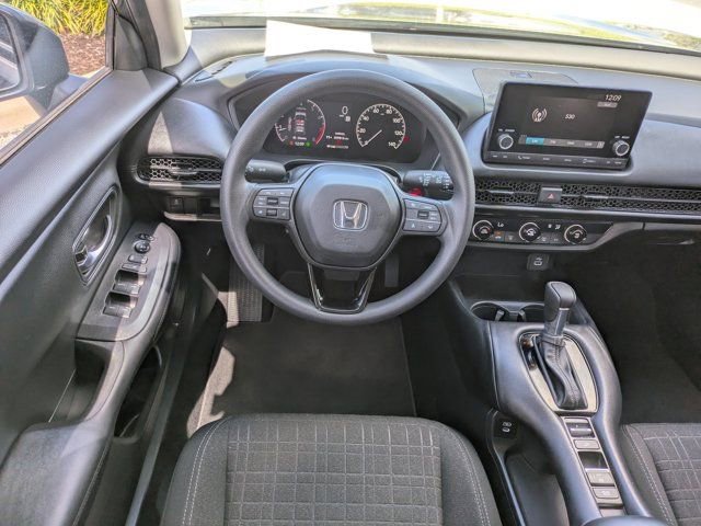 Used 2025 Honda HR-V LX image 16
