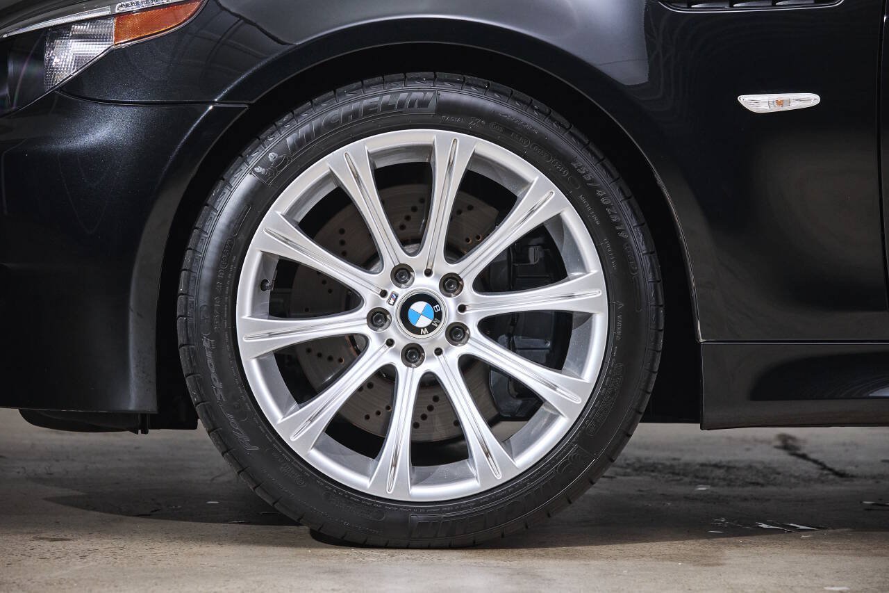 Used 2006 BMW M5 RWD image 49