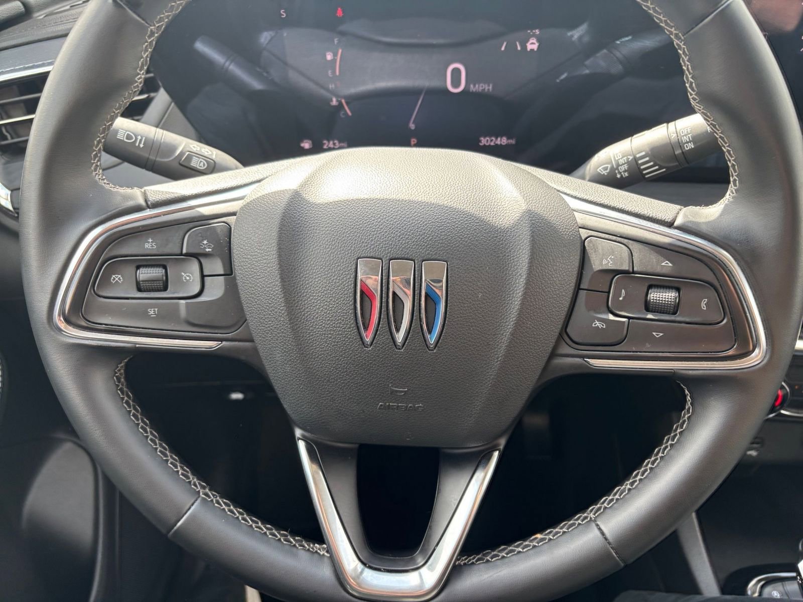 Used 2025 Buick Encore GX Preferred FWD image 27
