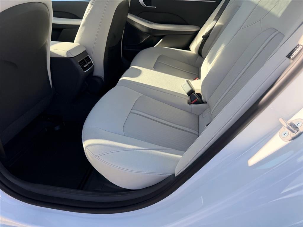 New 2026 Hyundai Sonata SEL image 9