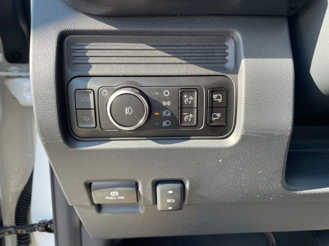 New 2026 Ford F250 Platinum AWD/4WD image 16
