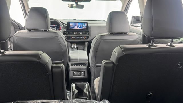 New 2026 Nissan Pathfinder Platinum w/ Lighting Package image 19