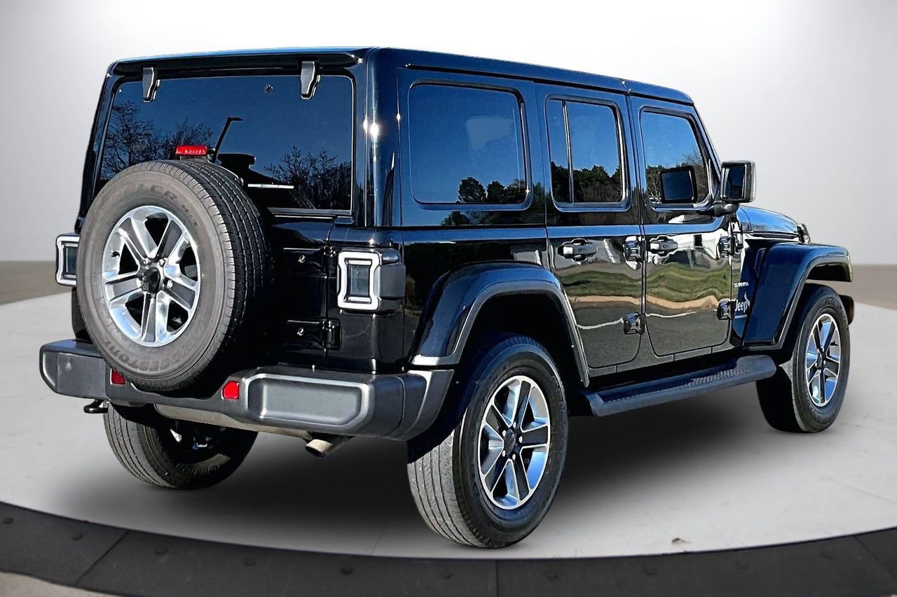Certified 2023 Jeep Wrangler Sahara w/ Cold Weather Group image 9