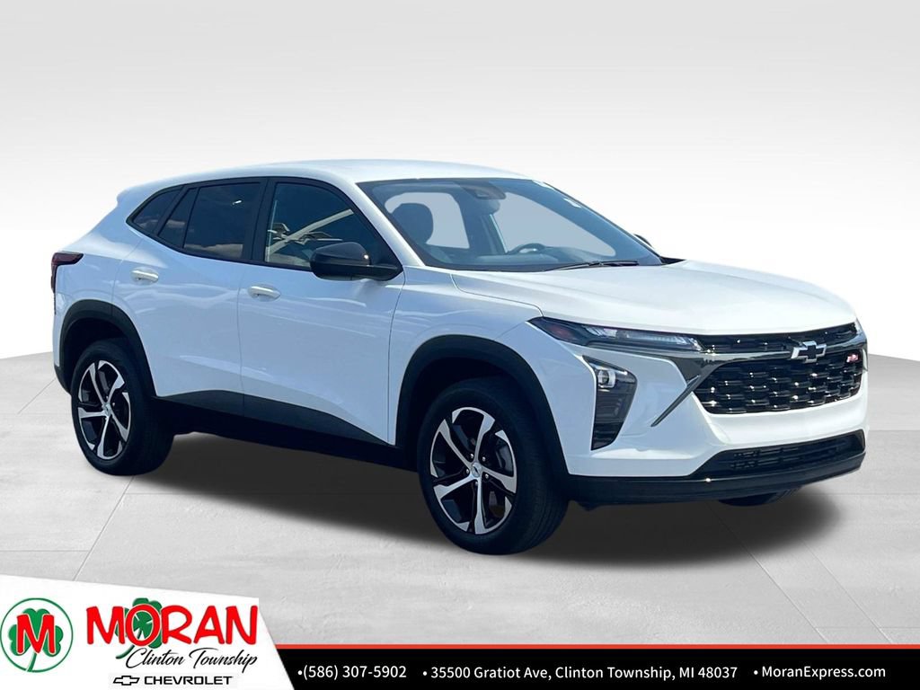 Certified 2025 Chevrolet Trax RS w/ Driver Confidence Package FWD image 8