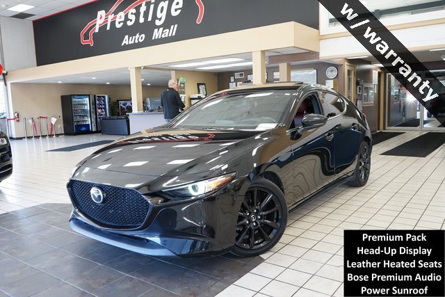 Used 2020 MAZDA MAZDA3 Hatchback w/ Premium Package image 2