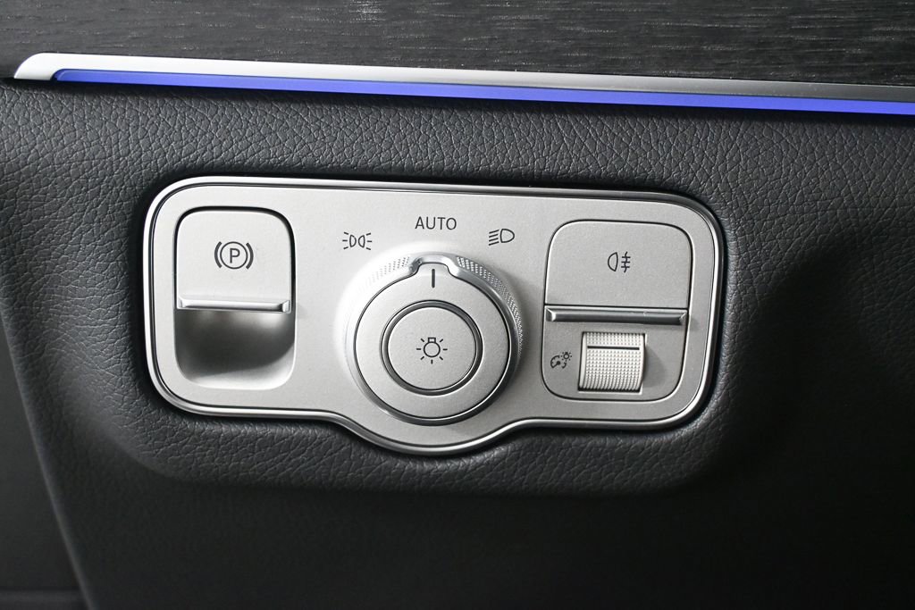 New 2026 Mercedes-Benz GLS 450 4MATIC image 9