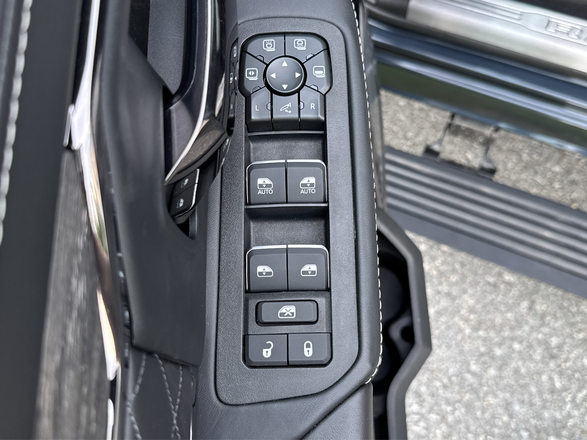 New 2026 RAM 3500 Limited AWD/4WD image 25