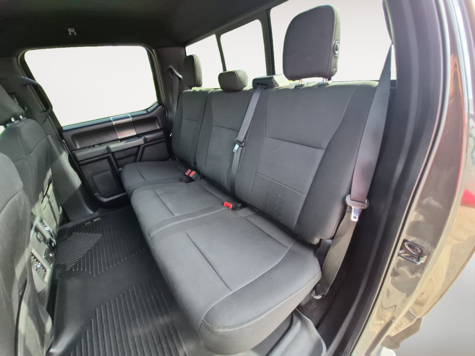Used 2018 Ford F150 XLT w/ Equipment Group 302A Luxury AWD/4WD image 23
